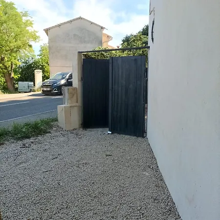 Maison Avec Dependance, Jardin, Clim, Wifi, Garage بيت للعطل فينوف ليز أفيجْنْ