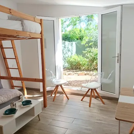 Maison Avec Dependance, Jardin, Clim, Wifi, Garage