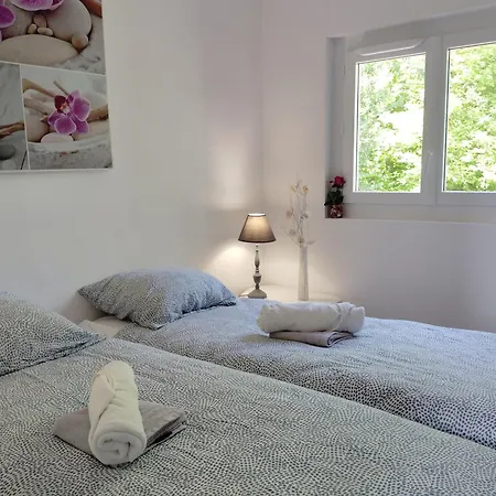 Maison Avec Dependance, Jardin, Clim, Wifi, Garage Casa de Férias