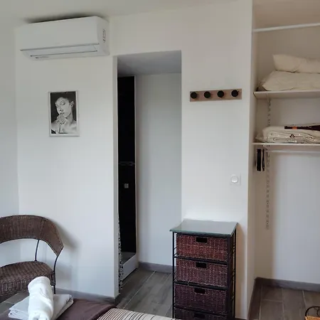 Maison Avec Dependance, Jardin, Clim, Wifi, Garage *