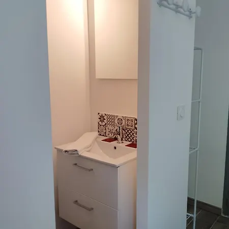 Maison Avec Dependance, Jardin, Clim, Wifi, Garage Casa de Férias *