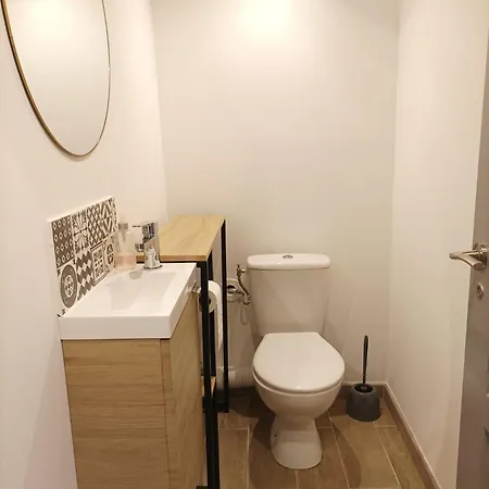 Maison Avec Dependance, Jardin, Clim, Wifi, Garage *